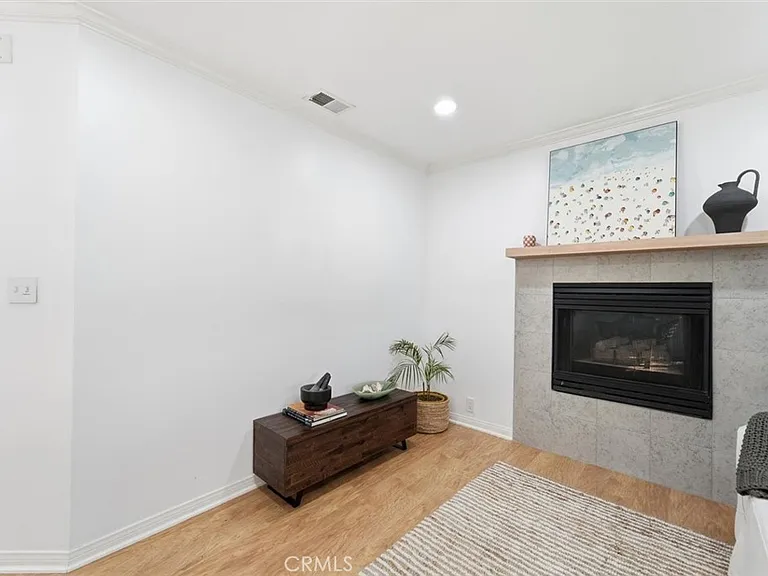 1924 Loma Dr — Photo 33