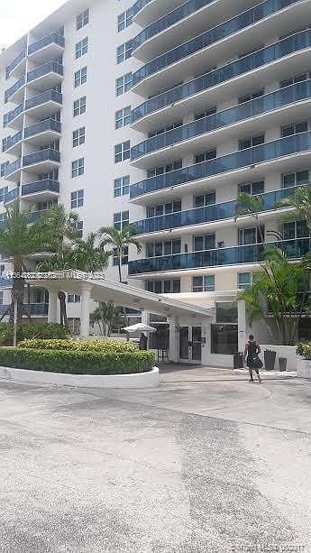 1st image of 7501 E Treasure Dr APT 9A