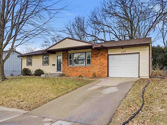 2nd image of 3324 Arbor Dr