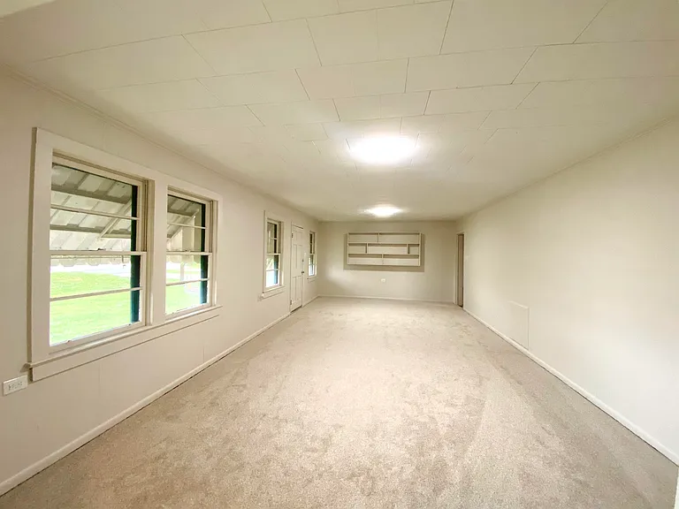 134 Highway 1005 — Photo 2