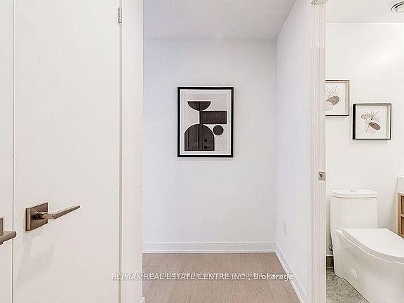 5th image of 252 Church St #612