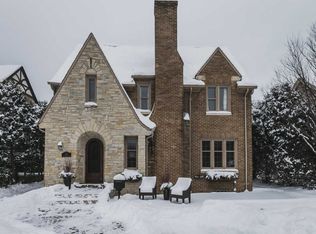 1578 E Cumberland Blvd, Whitefish Bay, WI 53211