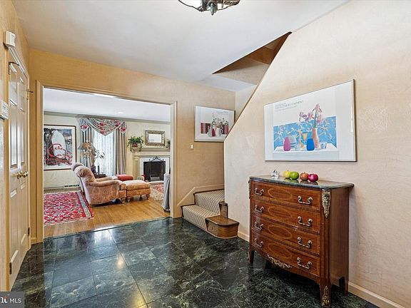 3rd image of 736 Woodleave Rd