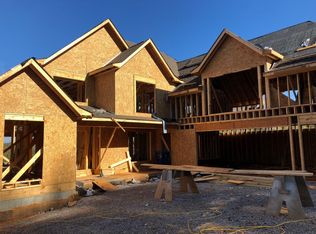 105 Edgewater Dr, Somerset, KY 42503