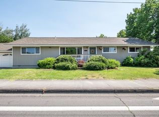 3000 Delta Waters Rd, Medford, OR 97504