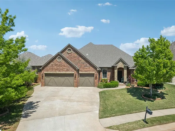 2147 Bridgeview Blvd, Edmond, OK 73003