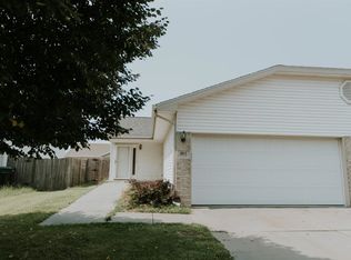 1915 SW 10th St, Lincoln, NE 68522