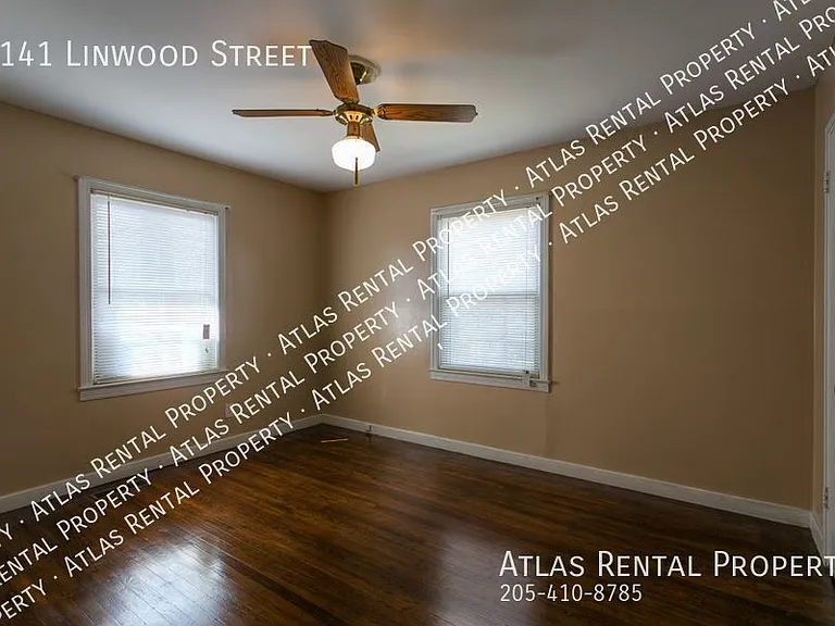1141 Linwood St — Photo 10