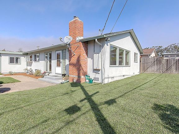 3rd image of 3036 Fleetwood Dr