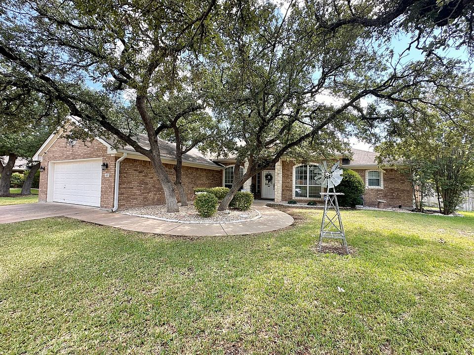 1st image of 410 Wrought Iron Dr