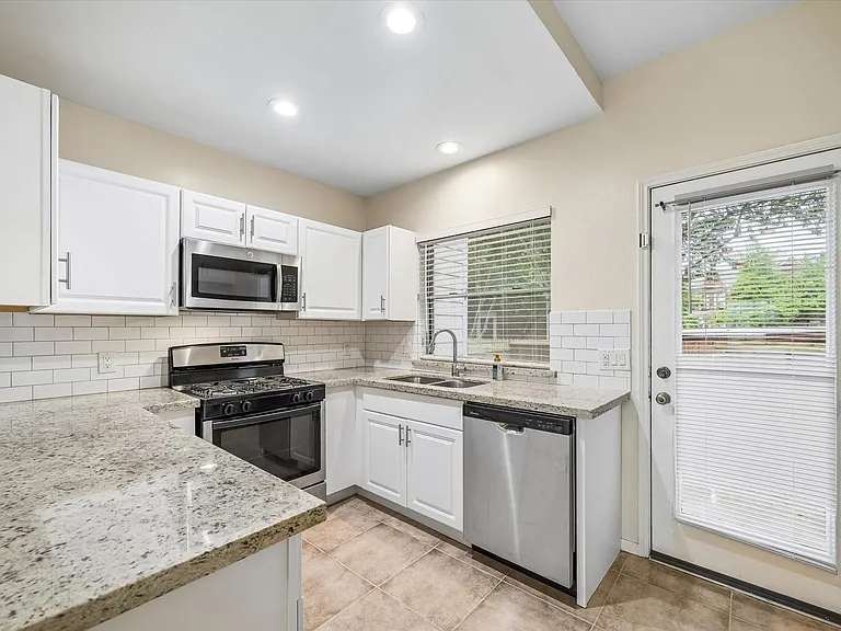 2930 Grants Lake Blvd #2508 — Photo 15