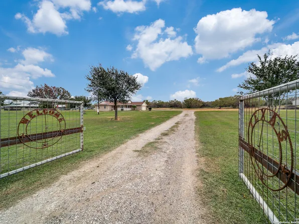 20196 TEJEDA RD, San Antonio, TX 78221