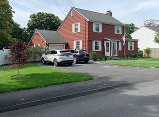 7 Maple Ave, Woburn, MA 01801