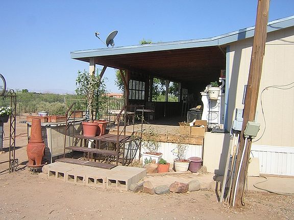 Rear entry to large porch