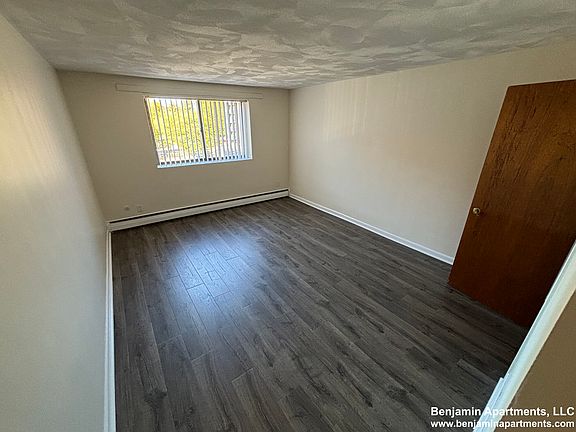 4th image of 16-24 Whites Ave #34