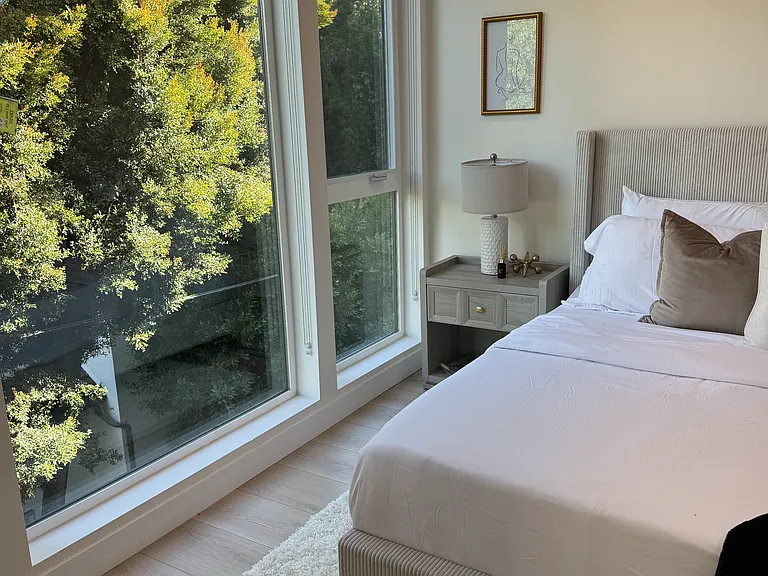 4152 Cahuenga Blvd #9 — Photo 28