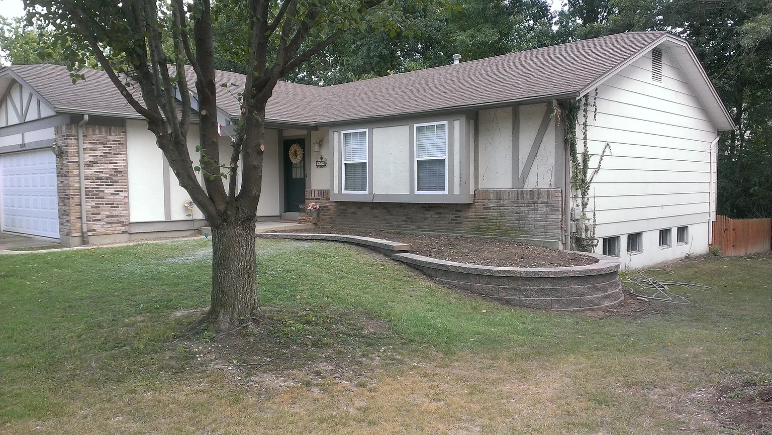 506 Great Hill Dr photo 1