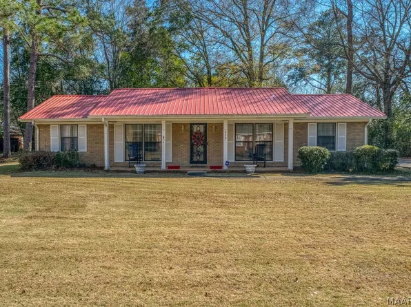 208 Crestwood Dr, Selma, AL 36701