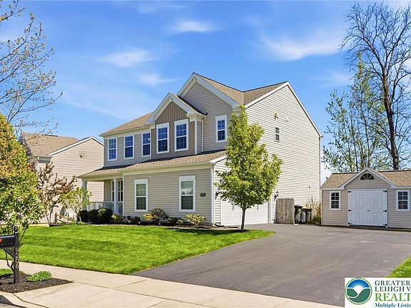 2nd image of 9206 Windy Bush Ln