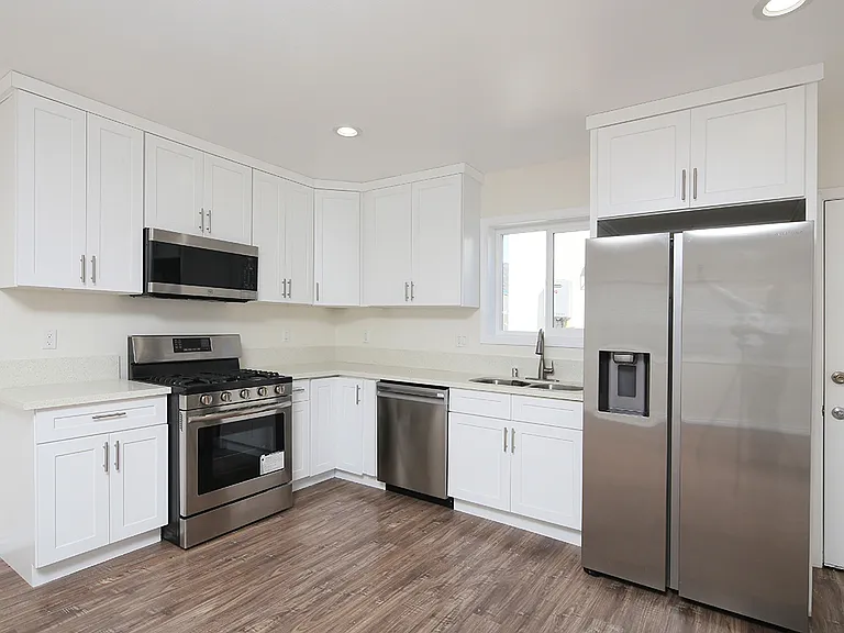 2131-2133 S Cloverdale Ave #ADU — Photo 7