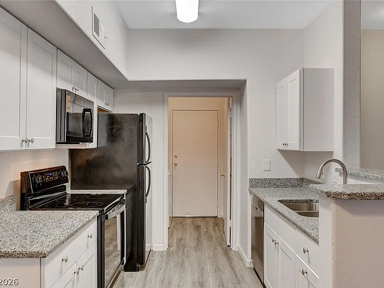 2615 W Gary Ave #1033 — Photo 7