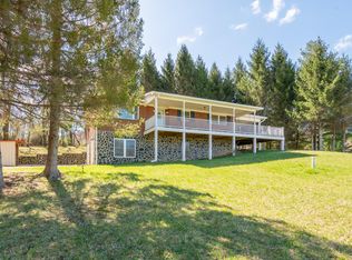 271 Burnett Rd SW, Meadows Of Dan, VA 24120