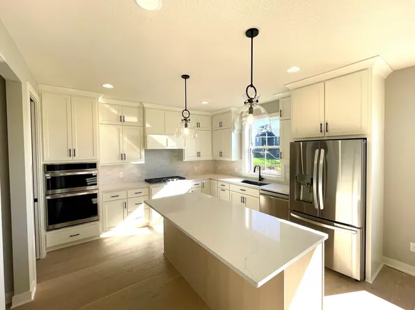 5529 Vista Trl, Victoria, MN 55386