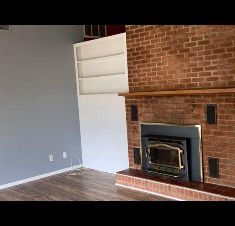 1st image of 1323 Meadow Ln