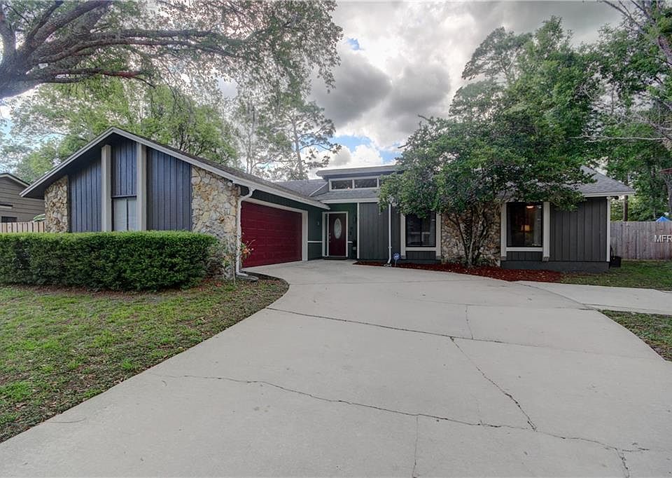 1st image of 135 Habersham Dr