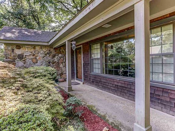 2nd image of 8427 Bergen Dr