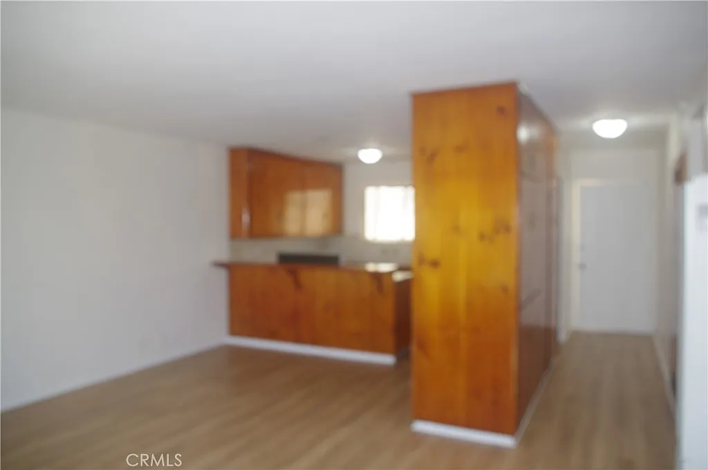 2 bed, 800 sqft, $2,300 — Photo 4