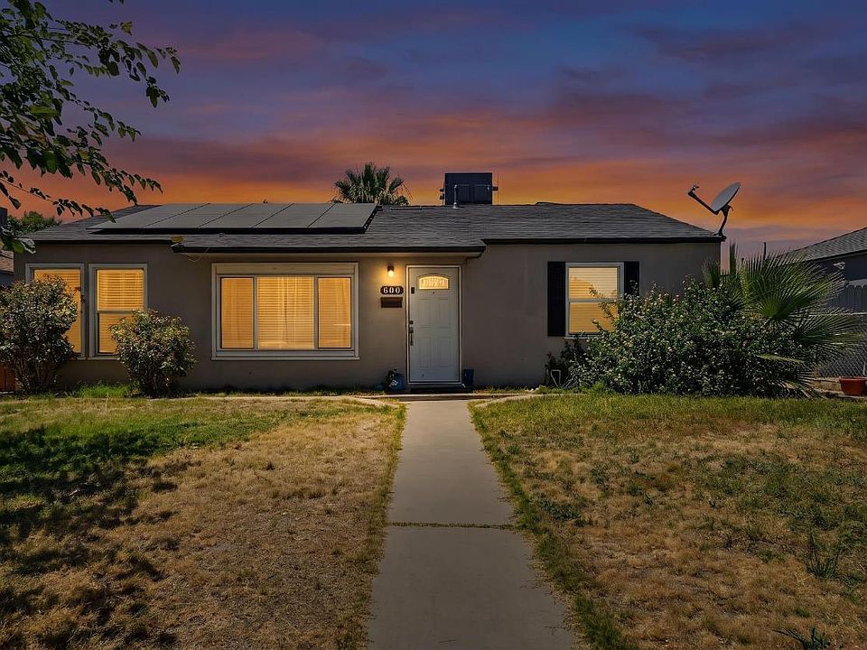 1st image of 809 S Oleander Ave
