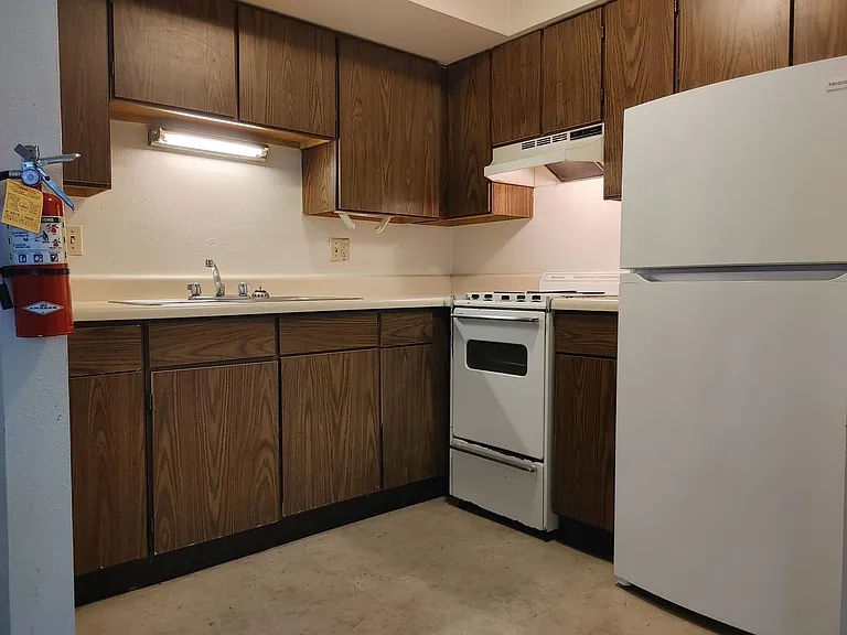 415 S. Van Buren Street — Photo 25