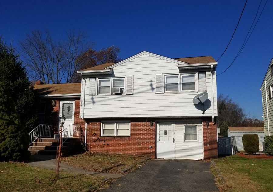 179 New Bridge Rd, Bergenfield, NJ 07621 Zillow