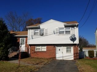179 New Bridge Rd, Bergenfield, NJ 07621