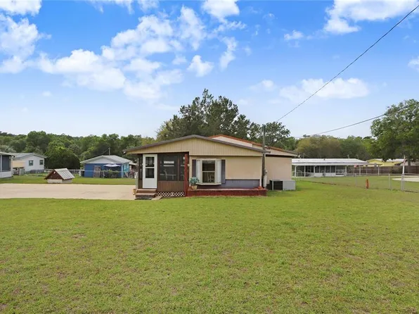 700 SE 163rd Ct, Silver Springs, FL 34488