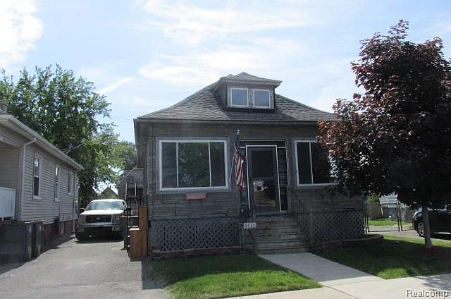 1st image of 4435 High St