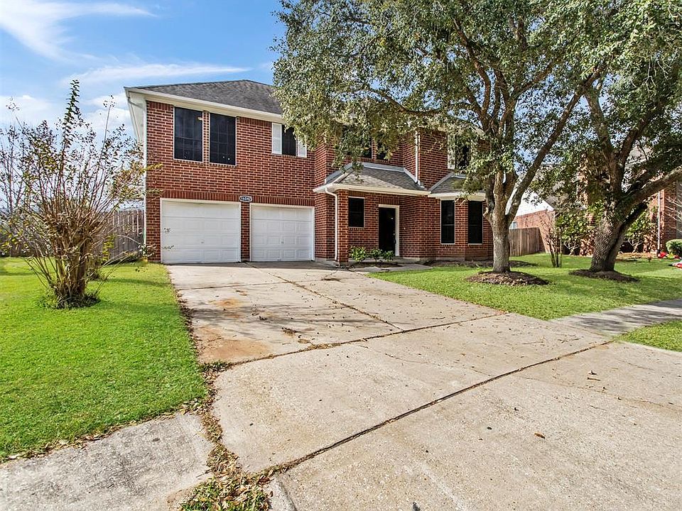 1st image of 16042 Cedar Gully Dr