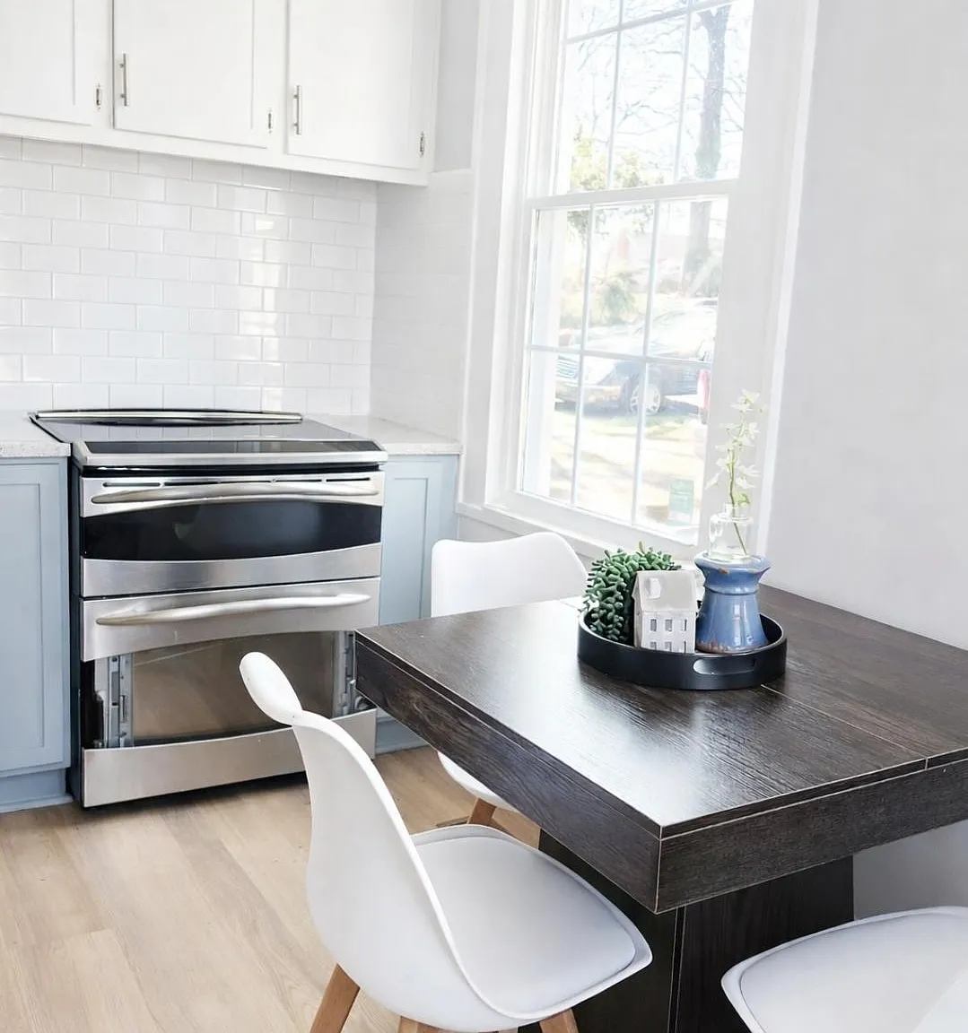4 bed, 3.0 bath, 2400 sqft, $841 — Photo 4