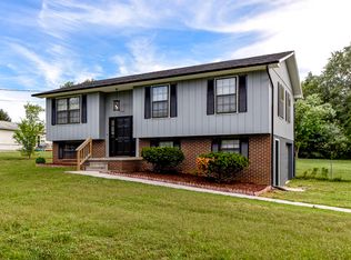 753 Lafollette Dr, Maryville, TN 37801