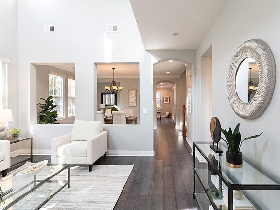 5th image of 675 W Las Brisas Dr