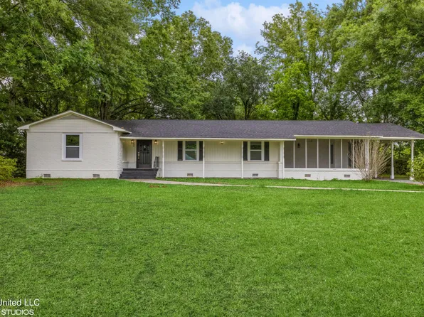 306 Florida Ave, Leakesville, MS 39451