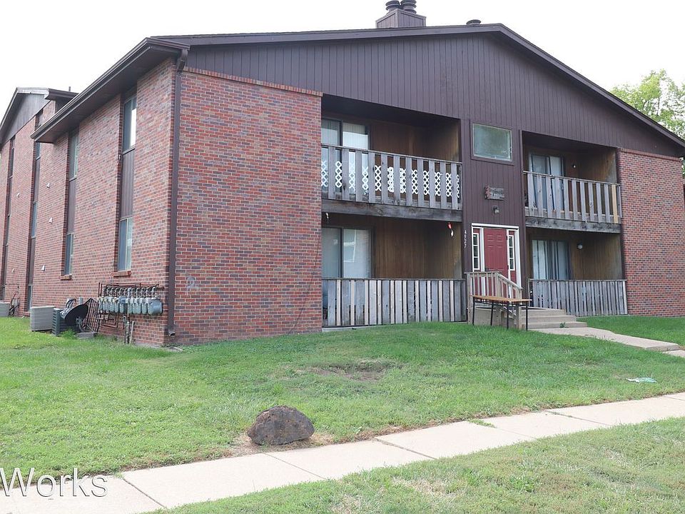 1st image of 4927 Walker Ave #6