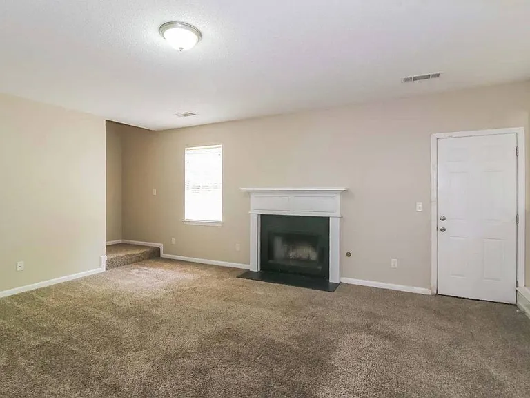 6849 Fireside Ln — Photo 8