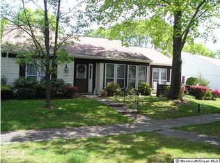 840 Liverpool Cir #B, Manchester Township, NJ 08759