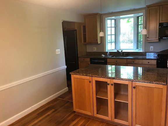 4th image of 105 Gladwyne Ct