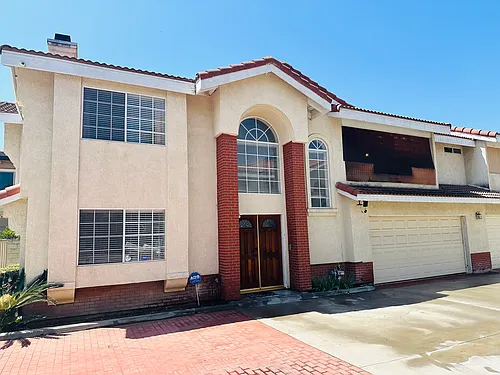 4238 La Rica Ave #B Photo 1