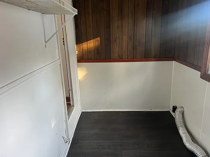 901 Carolina St — Photo 4