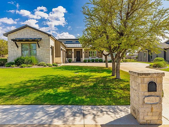 4th image of 1013 Cielo Dr
