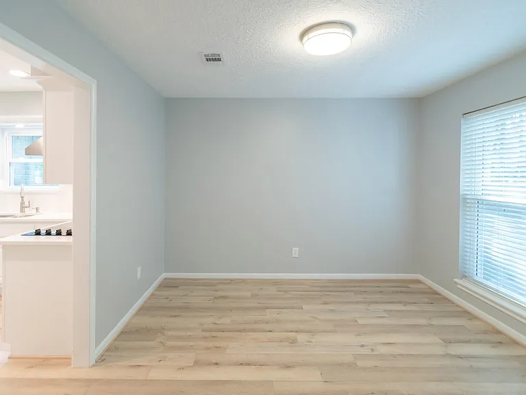 10 Coralvine Ct — Photo 17